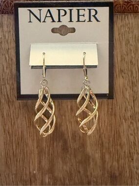 NWT Napier Gold Twisted Openwork Drop Earrings
